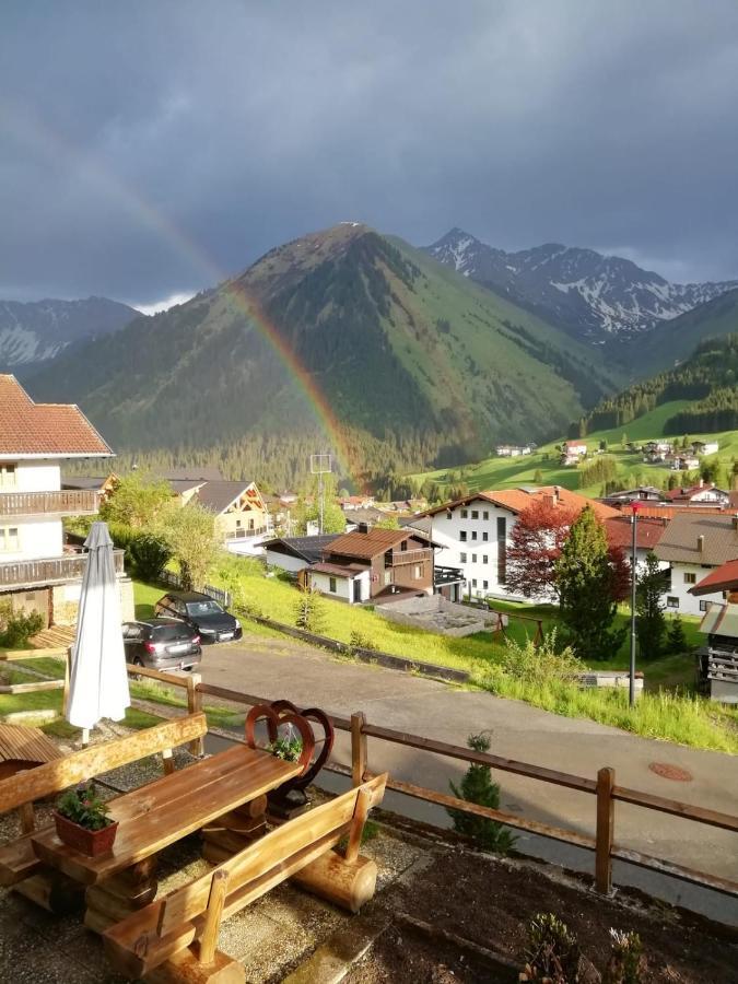 Gaestehaus Baldauf Berwang Exteriör bild